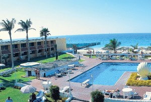 lou-lou-a-beach-resort-hotel_1